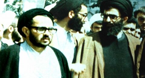 رونمایی از ۹اثر منتشر نشده شهید هاشمی نژاد