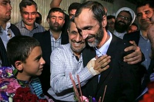 احمدی‌نژاد «تماشاچی» دادگاه حمید بقایی می شود