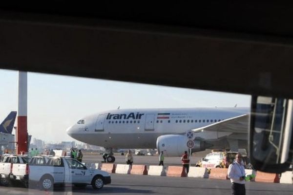 حمله به هواپیمای ایرانی حامل دارو و تجهیزات پزشکی در فرودگاه مشهد | سازمان هواپیمایی کشوری واکنش نشان داد