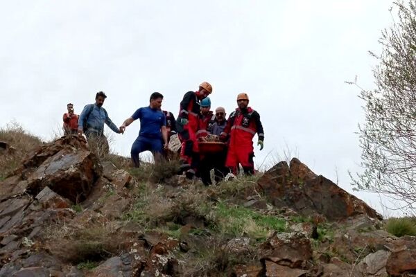 سقوط جوان مشهدی در کوه پارک مشهد + جزئیات (۷ فروردین ۱۴۰۵)