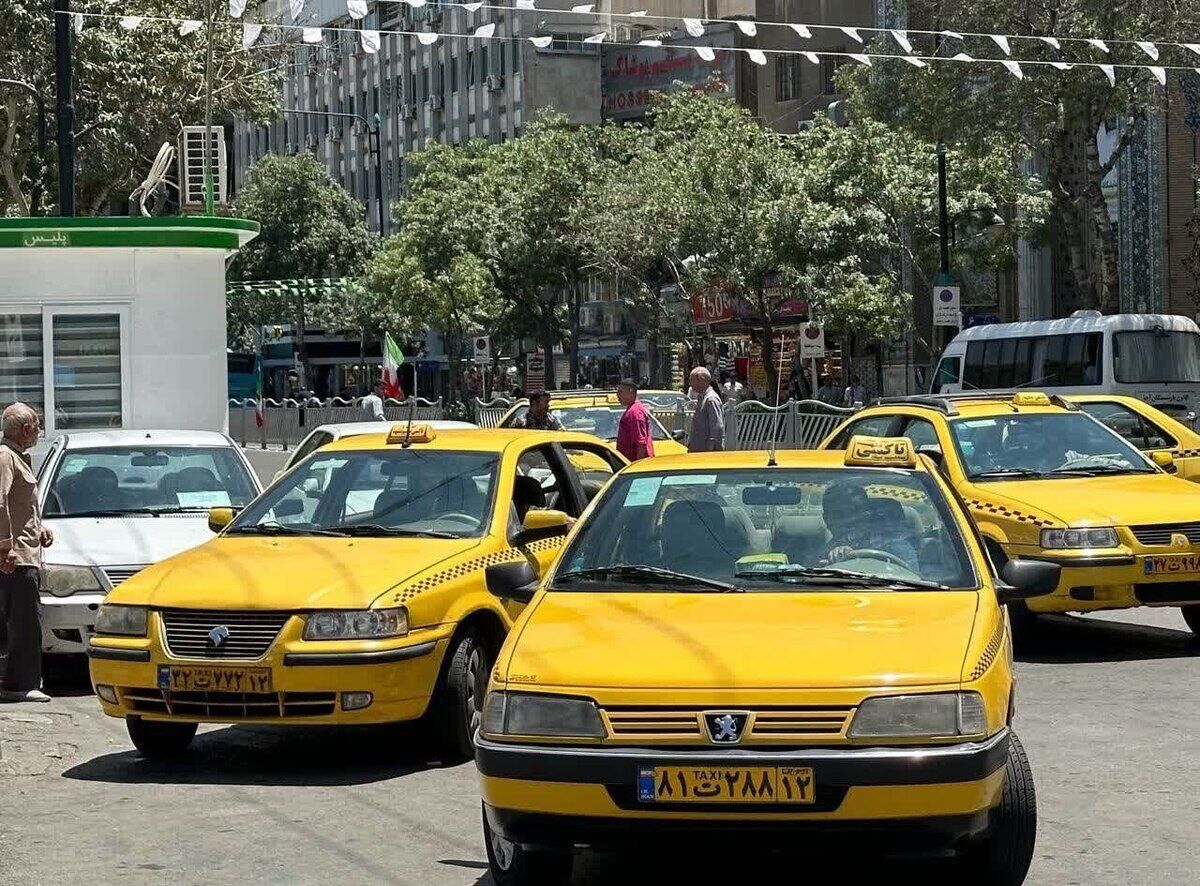 فعالیت ۲۴۰۰ دستگاه تاکسی هوشمند در شهر مشهد