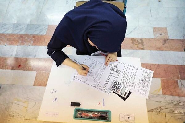 استاندار خراسان‌رضوی: امتحانات در مدارس مشهد و استان حضوری برگزار شود
