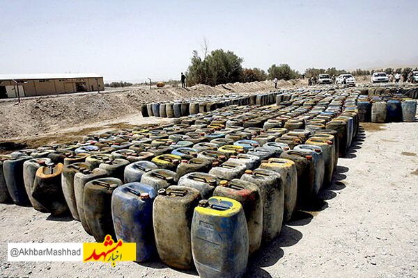 کشف انبار سوخت قاچاق در حاشیه شهر گناباد