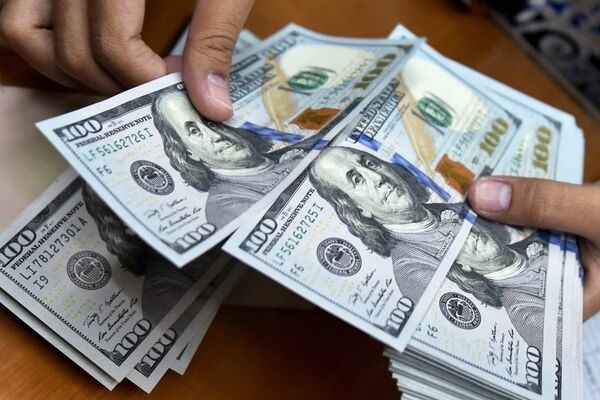 نوسان دلار مبادله‌ای در اولین روز پس از پایان تعطیلات نوروزی (۱۵ فروردین ۱۴۰۵)
