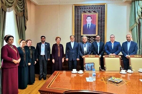 نخستین دور مذاکرات همکاریهای پزشکی میان ایران و ترکمنستان برگزار شد