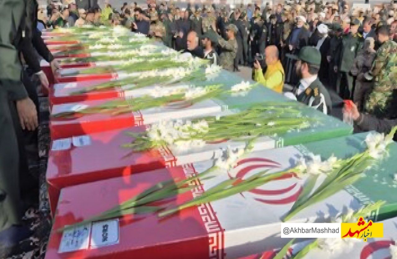 ورود ۱۳ پیکر مطهر شهید گمنام به مشهد مقدس 