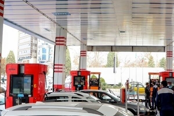 کاهش ۳۰ درصدی مصرف بنزین در مشهد نسبت به مدت مشابه سال قبل | کمبودی در حوزه بنزین نداریم
