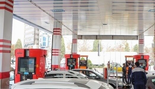 کاهش ۳۰ درصدی مصرف بنزین در مشهد نسبت به مدت مشابه سال قبل | کمبودی در حوزه بنزین نداریم