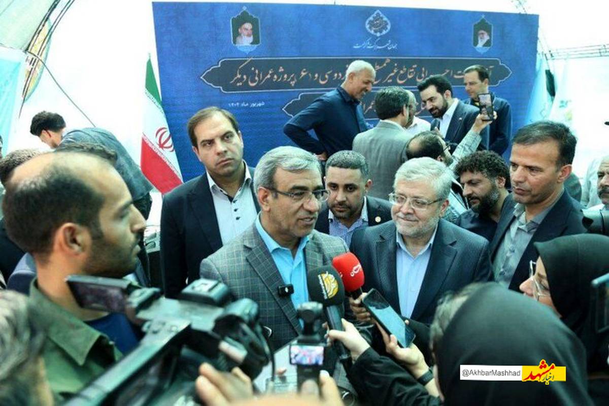نصب مجسمه فردوسی هیچ مانعی ندارد