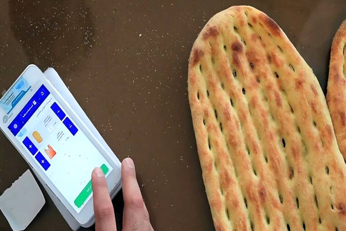 اختلال موقت فروش نان در مشهد به‌دلیل قطع کارتخوان‌ها