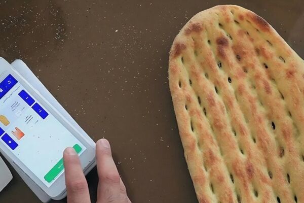 اختلال موقت فروش نان در مشهد به‌دلیل قطع کارتخوان‌ها
