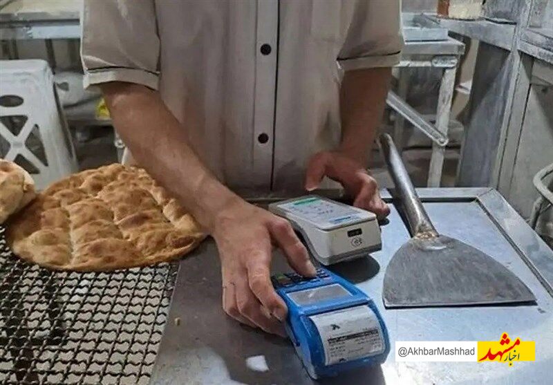 مسئولان اقتصادی و اتحادیه‌های صنفی شیوه فروش نان را سامان دهند
