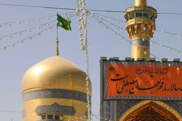 آذین بندی و چراغانی ویژه حرم رضوی در میلاد پیامبر اعظم(ص)