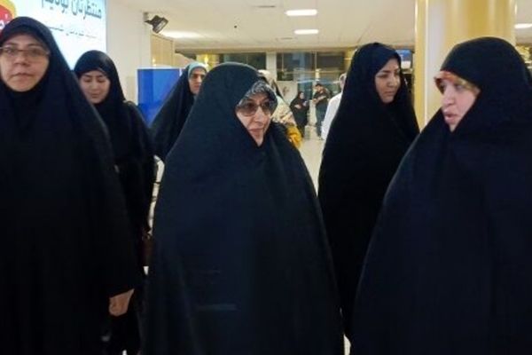 معاون رئیس جمهور در امور زنان و خانواده وارد مشهد شد