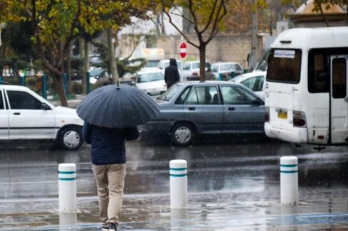 پیش‌بینی بارش باران در خراسان رضوی و ۱۵ استان دیگر (سه‌شنبه، ۲۶ اسفند ۱۴۰۴)