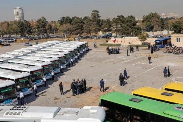 شهردار مشهد با اشاره به ادامه نوسازی پرشتاب ناوگان حمل‌ونقل: ۳۰۰ اتوبوس جدید، تابستان امسال به مشهد می‌رسد