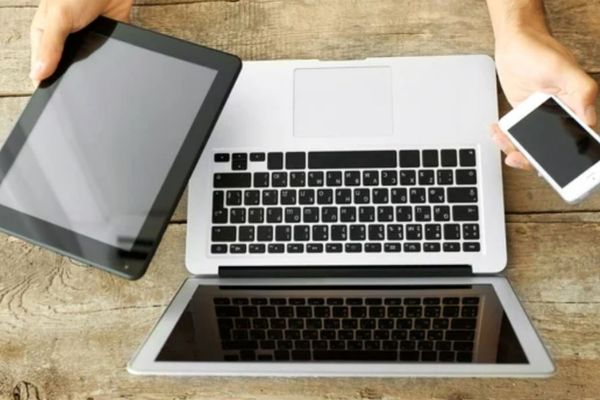 مقایسه قیمت گوشی، قیمت لپتاپ و قیمت تبلت در بازارهای متلاطم