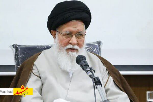 دانش‌آموزان تضمین‌کننده آینده کشور و مبتکران و نوآوران فکری در آموزش‌ و پرورش هستند