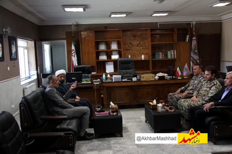 دیدار فرمانده گروه شهید دکتر حمزه صادقی مشهد با دادستان نظامی استان خراسان رضوی