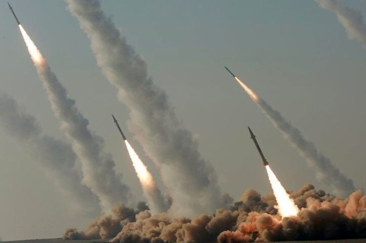 شلیک موشک از نواحی مرکزی ایران به‌سمت مواضع دشمن آمریکایی-صهیونی (۱۱ اسفند ۱۴۰۴) | دود از سفارت آمریکا در کویت بلند شد