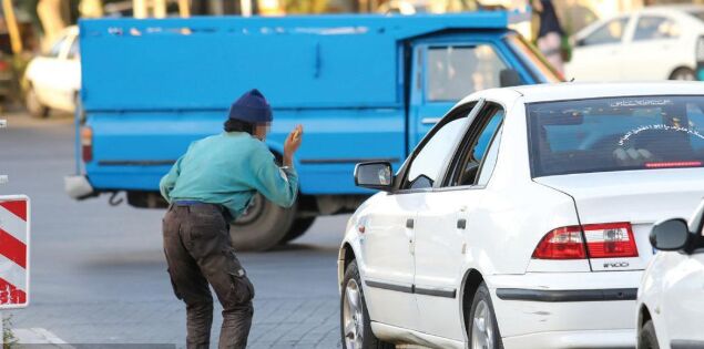 افزایش روش‌های جدید تکدی گری در مشهد | جمع‌آوری ۳‌هزار متکدی از سطح شهر در سال ۱۴۰۴