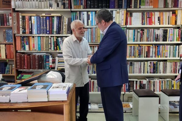 ۱۹ کتاب‌فروشی مشهد هویت‌دار می‌شوند

