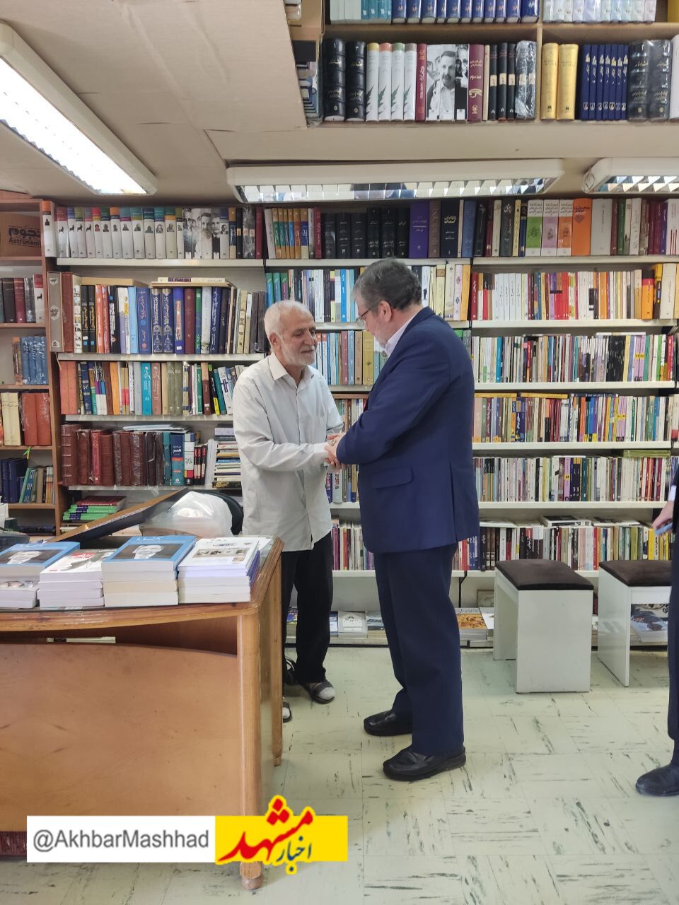 ۱۹ کتاب‌فروشی مشهد هویت‌دار می‌شوند

