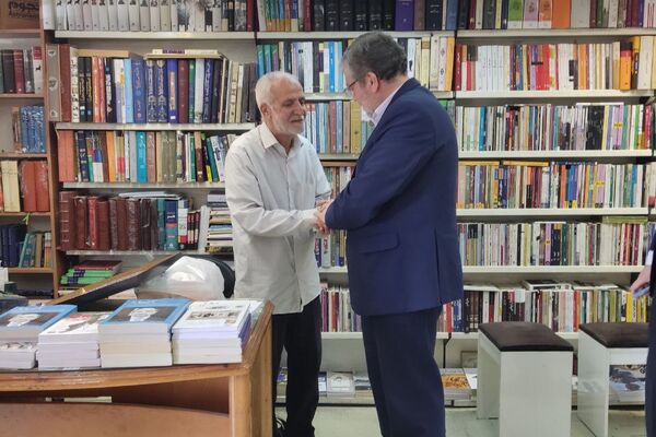 ۱۹ کتاب‌فروشی مشهد هویت‌دار می‌شوند

