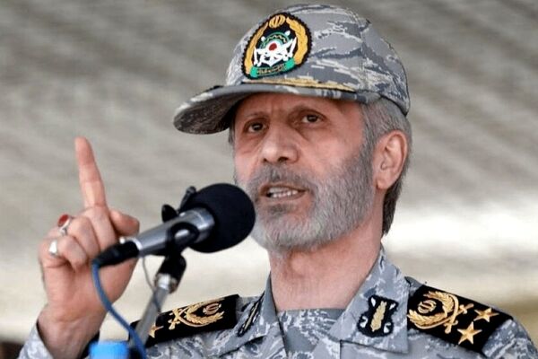 فرمانده کل ارتش امروز اخطار داد؛ دست ما روی ماشه است |