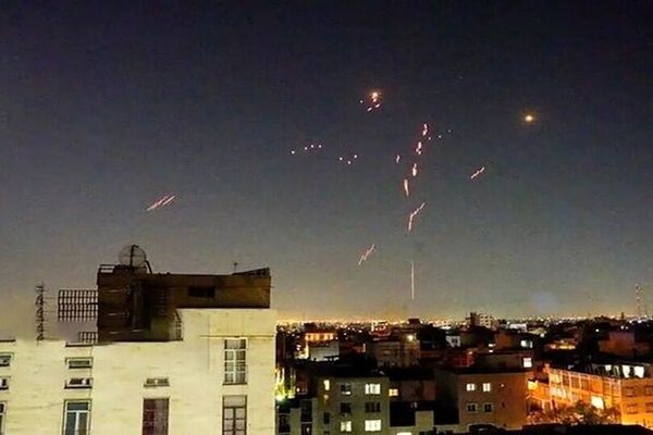 علت صدای پدافند در تهران و چند شهر دیگر ایران چه بود؟ (۳ اردیبهشت ۱۴۰۵)