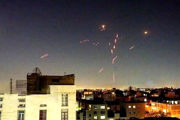 علت صدای پدافند در تهران و چند شهر دیگر ایران چه بود؟ (۳ اردیبهشت ۱۴۰۵)