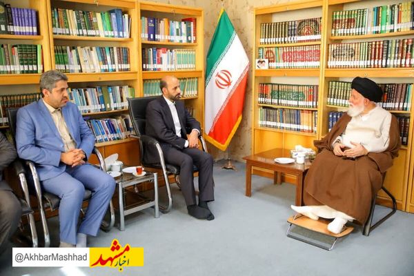 کلید حل مشکل معیشت مردم در دست تعزیرات حکومتی است/ عده‌ای عمدأ اجناس خود را گران می‌کنند