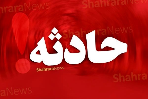 تصادف شدید در بلوار فردوسی مشهد منجر به محبوس شدن راننده پراید شد + عکس
