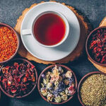 آیا چای در آبرسانی به بدن موثر است؟ | آیا می‌توان چای را بخشی از سهمیه آب روزانه محاسبه کرد؟