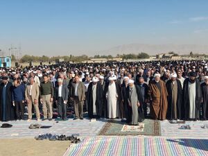 اقامه نماز باران با حضور ۵ هزار نمازگزار در مشهد