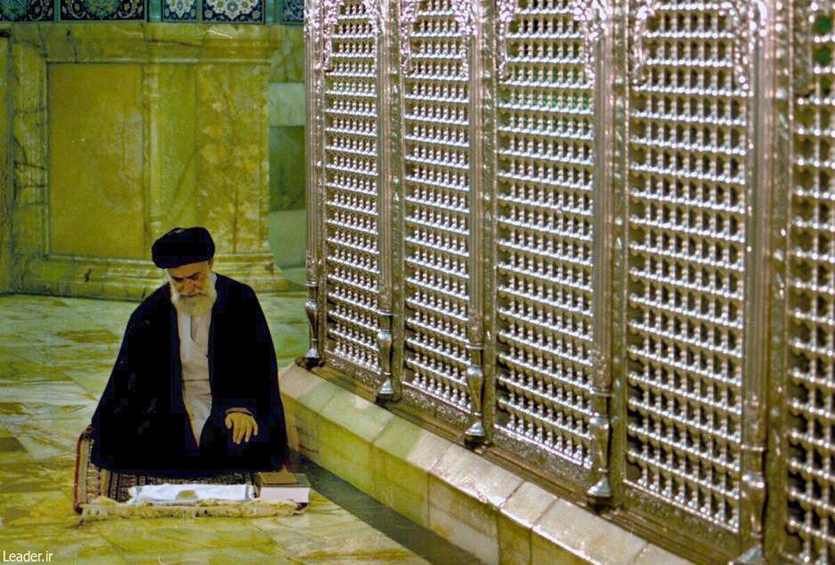 آیا دفن امانتی پیکر «رهبر شهید» در حرم حضرت معصومه (س) صحت دارد؟