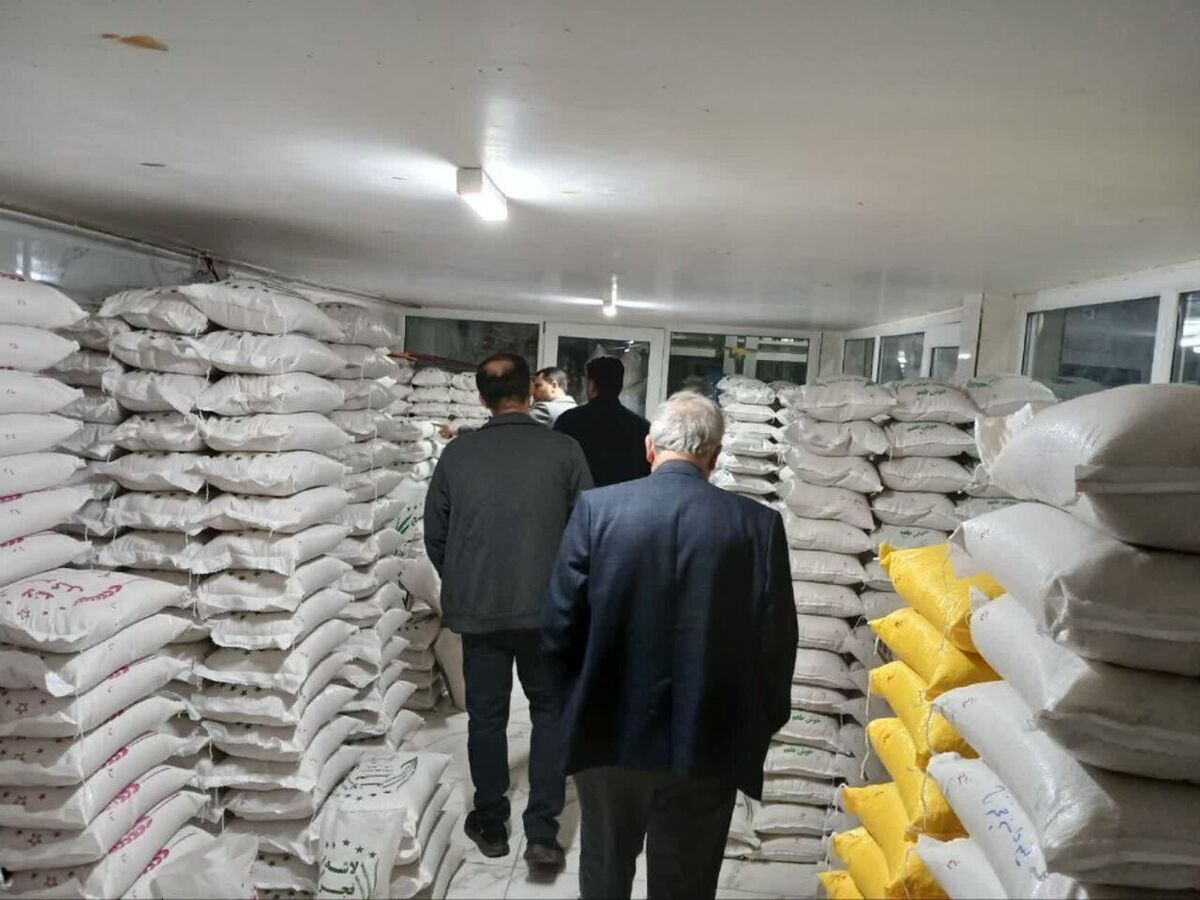 بیش از ۲۱۲ تن کالای احتکاری در خراسان رضوی کشف شد (یکم اردیبهشت ۱۴۰۵)