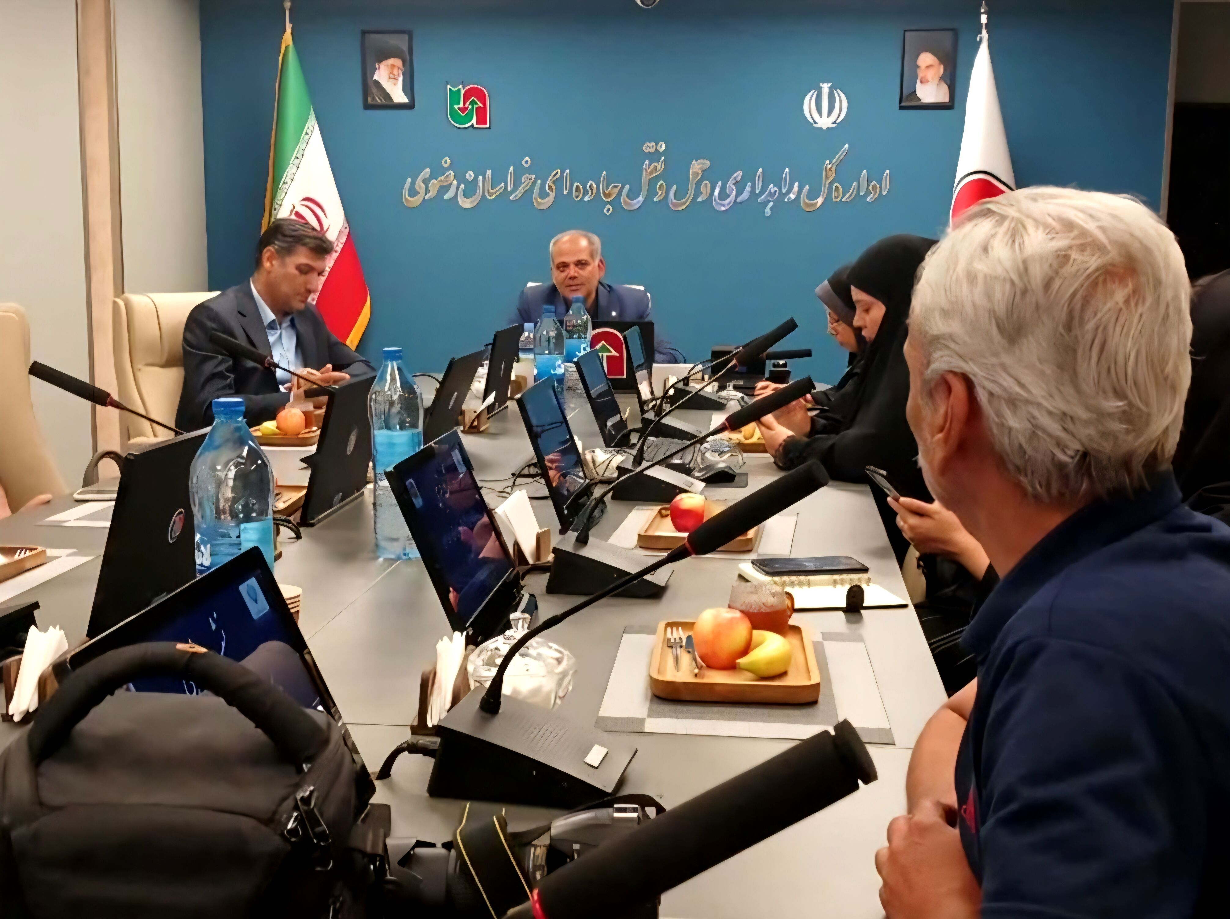 ۲۵۰۰ سرویس حمل‌ونقل ویژه دهه آخر صفر در مشهد فعال می‌شود / کمبود ۸۰۰ اتوبوس در اوج سفر زائران
