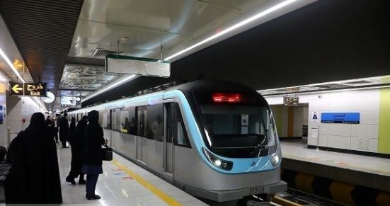آمادگی مترو مشهد برای خدمت‌رسانی به زائران در بهار ۱۴۰۵ | افزایش ۲ ساعته سرویس‌دهی در روز عید فطر و تحویل سال