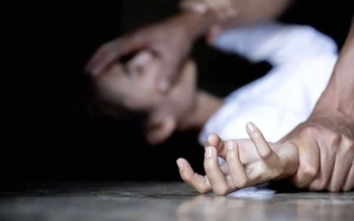 تجاوز جنسی به دختر 22 ساله در حمام خانه مجردی