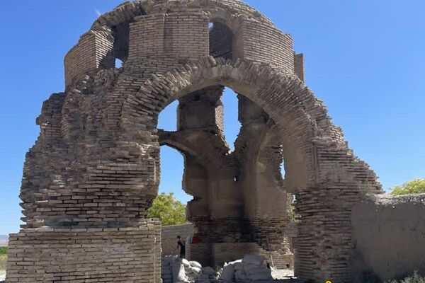 مرحله نخست عملیات مرمتی چهارتاقی سنگبر شهرستان مشهد اجرا شد
