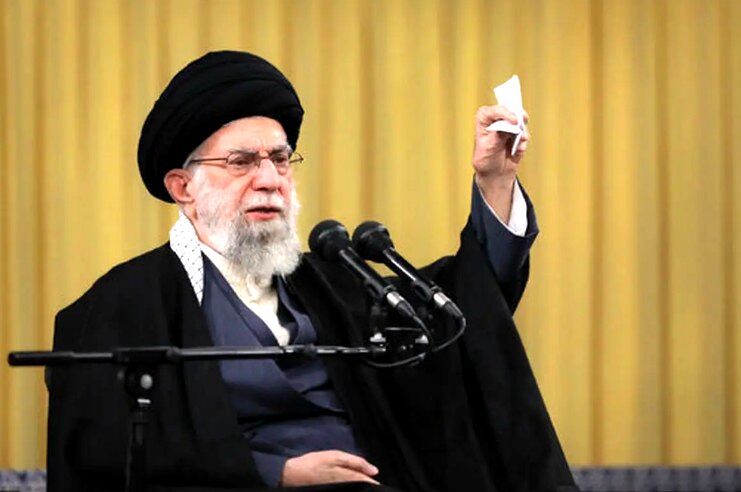 تا انتخاب رهبر جدید، اداره امور کشور بر عهده کیست؟