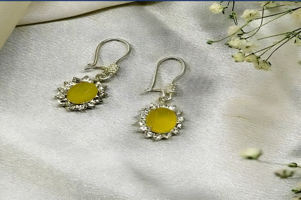 گوشواره شرف شمس در مشهد+افزایش تقاضا همزمان با نزدیکی به ۱۹ فروردین