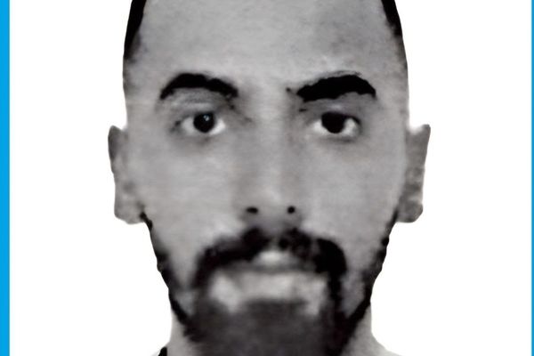 دندان پزشک قلابی مشهد گریخت!