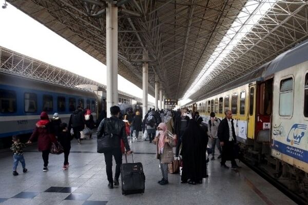 حرکت قطار‌ها از مشهد به اکثر مقاصد ریلی برقرار است (۲۲ فروردین ۱۴۰۵)