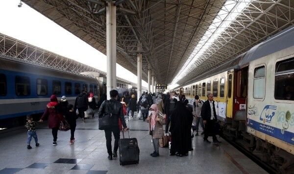 حرکت قطار‌ها از مشهد به اکثر مقاصد ریلی برقرار است (۲۲ فروردین ۱۴۰۵)