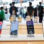 جهش قیمت موبایل با افزایش شدید نرخ دلار