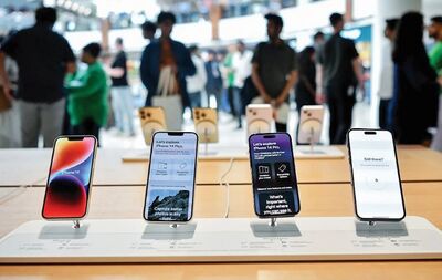 جهش قیمت موبایل با افزایش شدید نرخ دلار