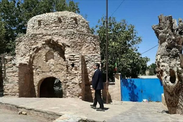 گنبد تاریخی کلیدر نیشابور پاکسازی شد
