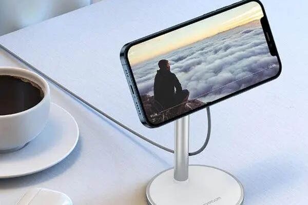 کاربرد بهترین نگهدارنده های گوشی موبایل و نقش آن در افزایش کیفیت کارها

